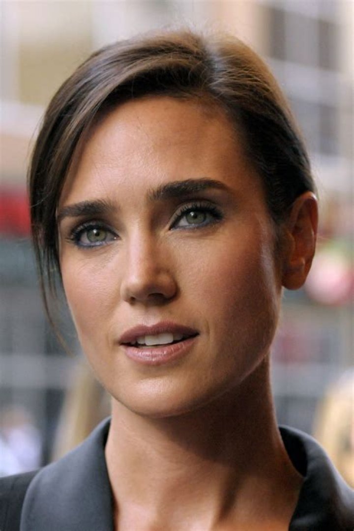 Jennifer Connelly's Apartment.