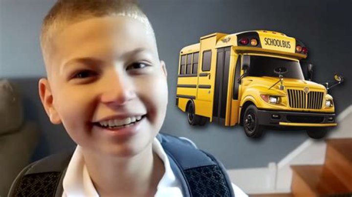 Who is Jayden's online troll?